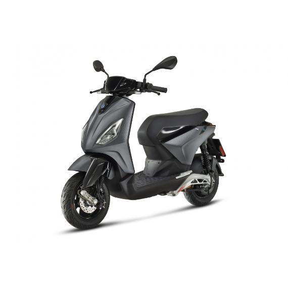 piaggio_one_grigio_3